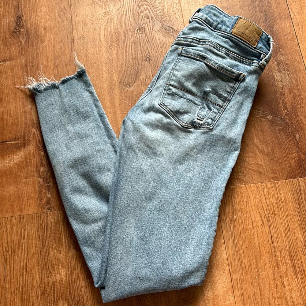 American Eagle Outfitters Ripped Skinnies